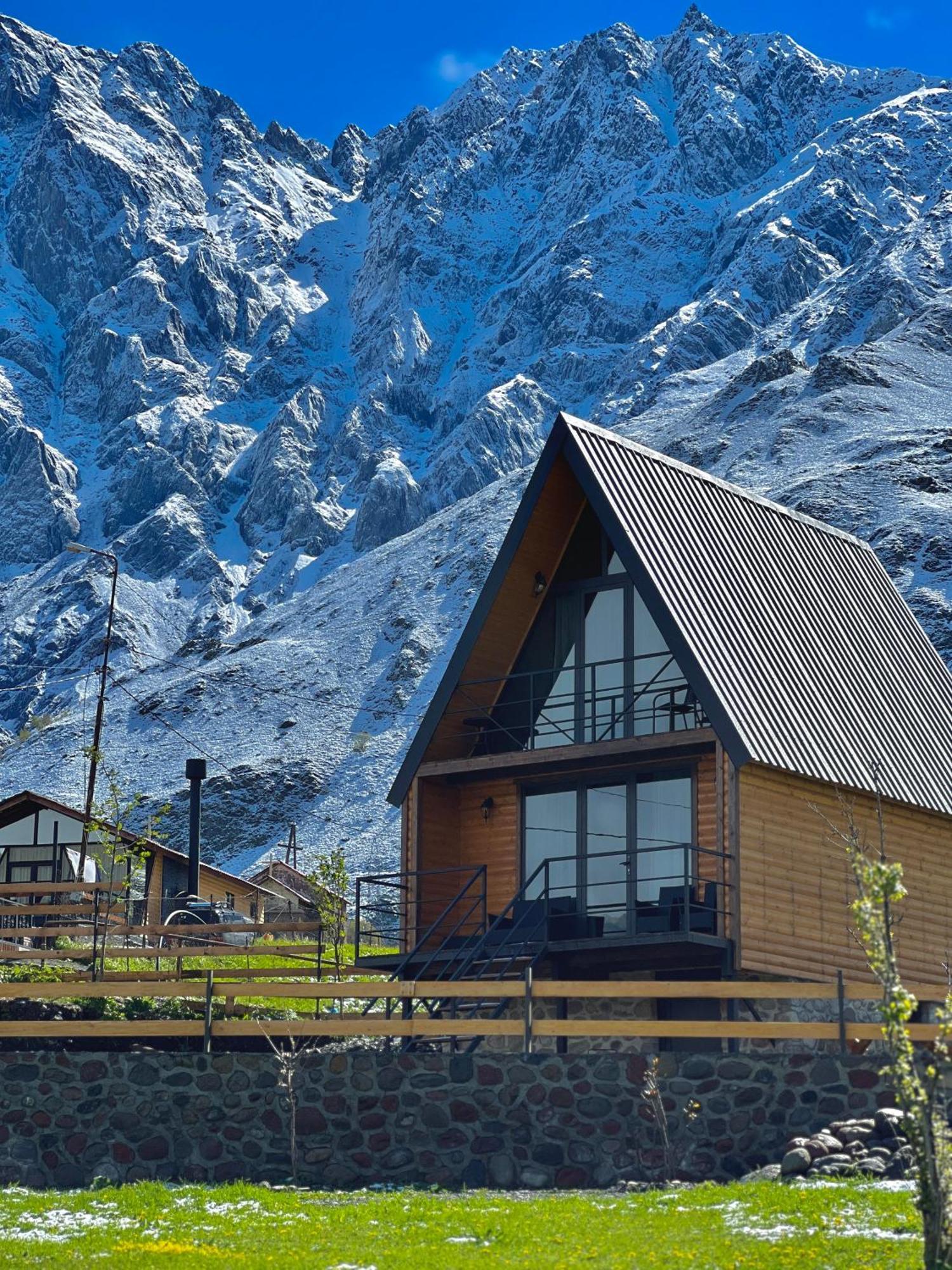 Sunset Cottage Kazbegi Exteriör bild