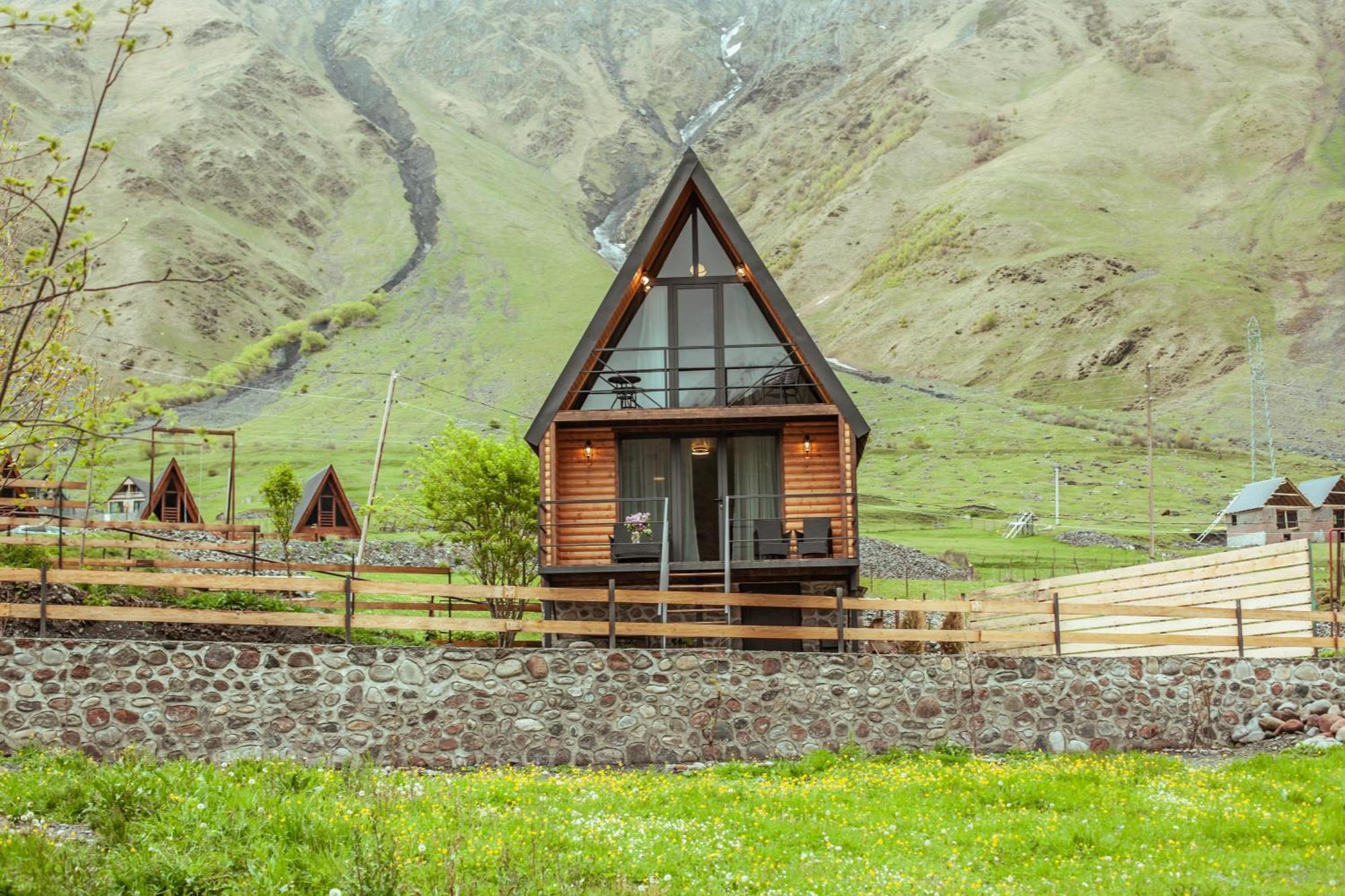 Sunset Cottage Kazbegi Exteriör bild