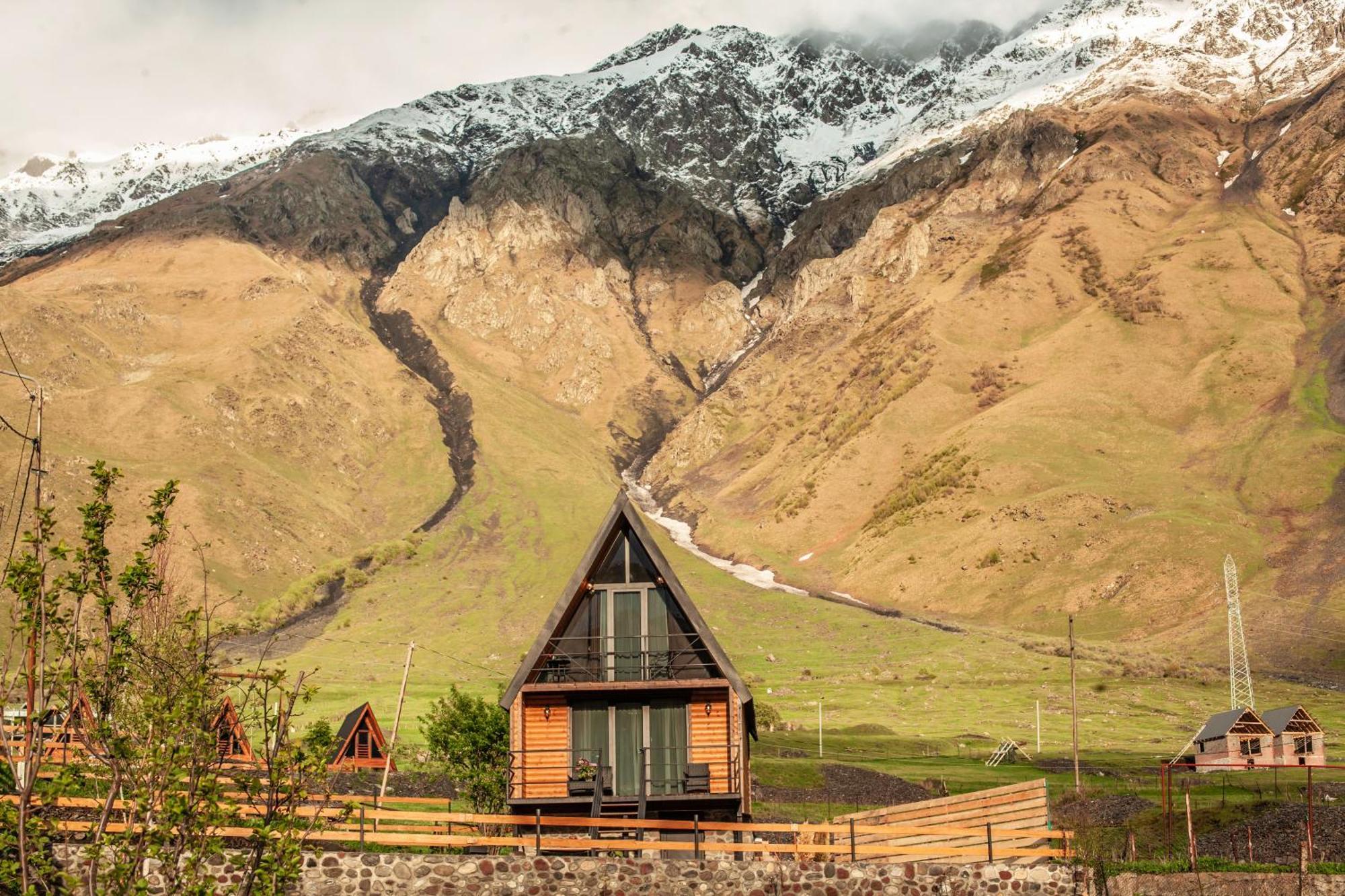 Sunset Cottage Kazbegi Exteriör bild