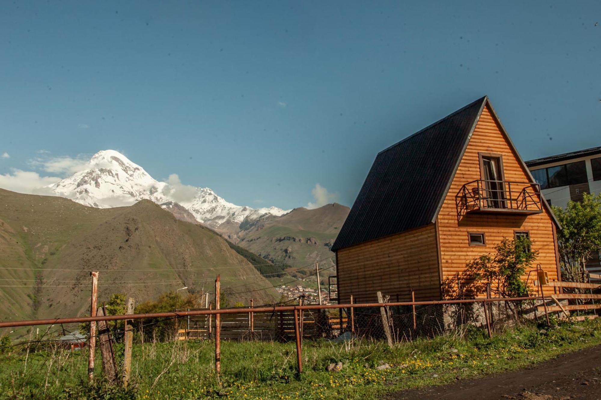Sunset Cottage Kazbegi Exteriör bild