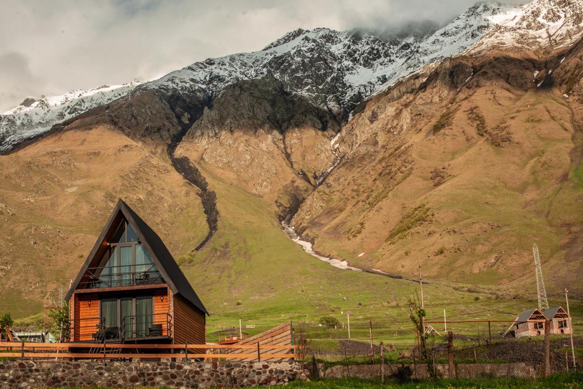 Sunset Cottage Kazbegi Exteriör bild